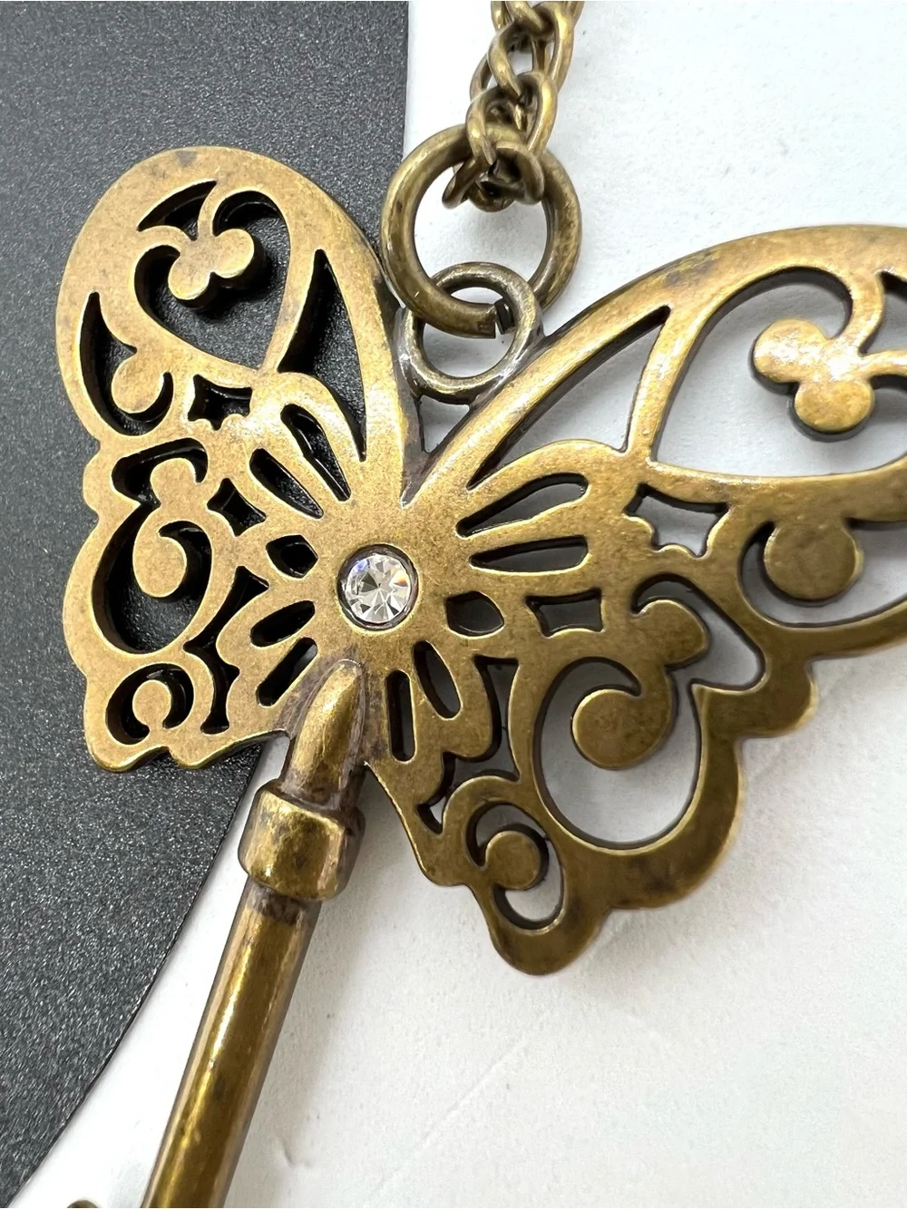 Antique Bronze Butterfly Skeleton Key Rhinestone Purse Charm Bag Pendant